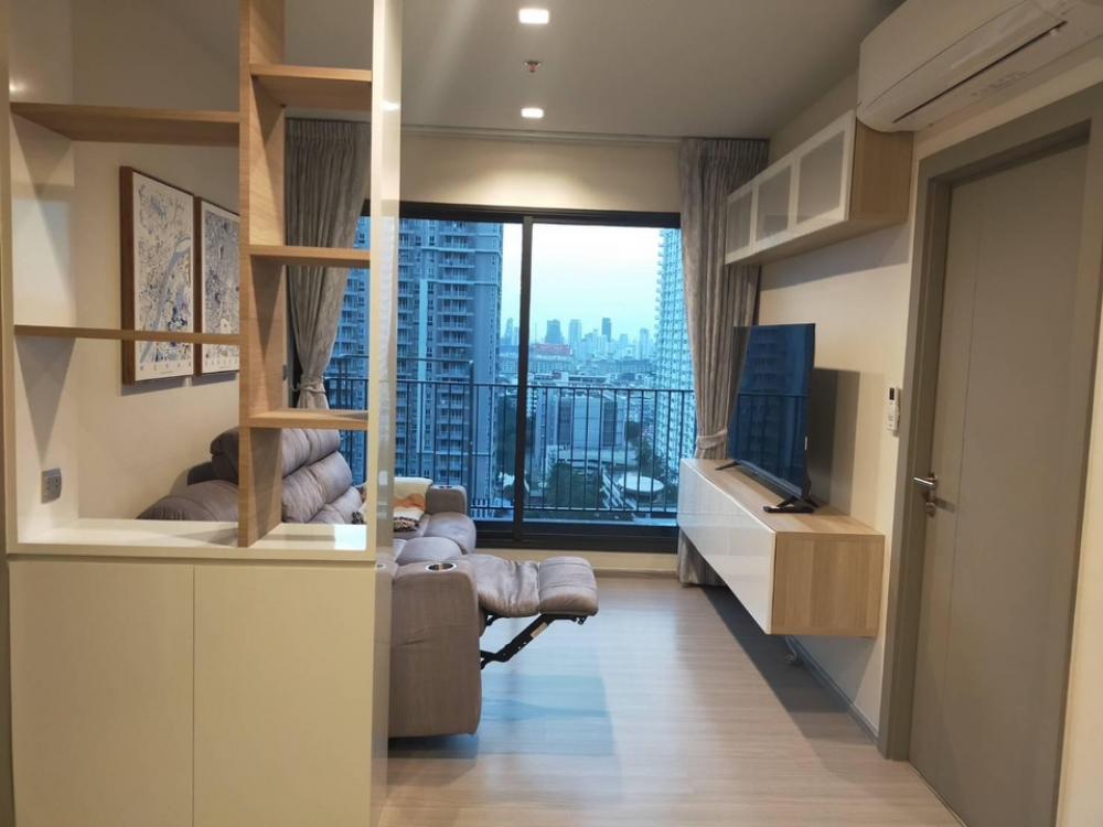 ให้เช่าคอนโดพระราม 9 เพชรบุรีตัดใหม่ RCA : Life Asoke Rama 9 - 58 Sqm 2 bedrooms and 2 bathrooms