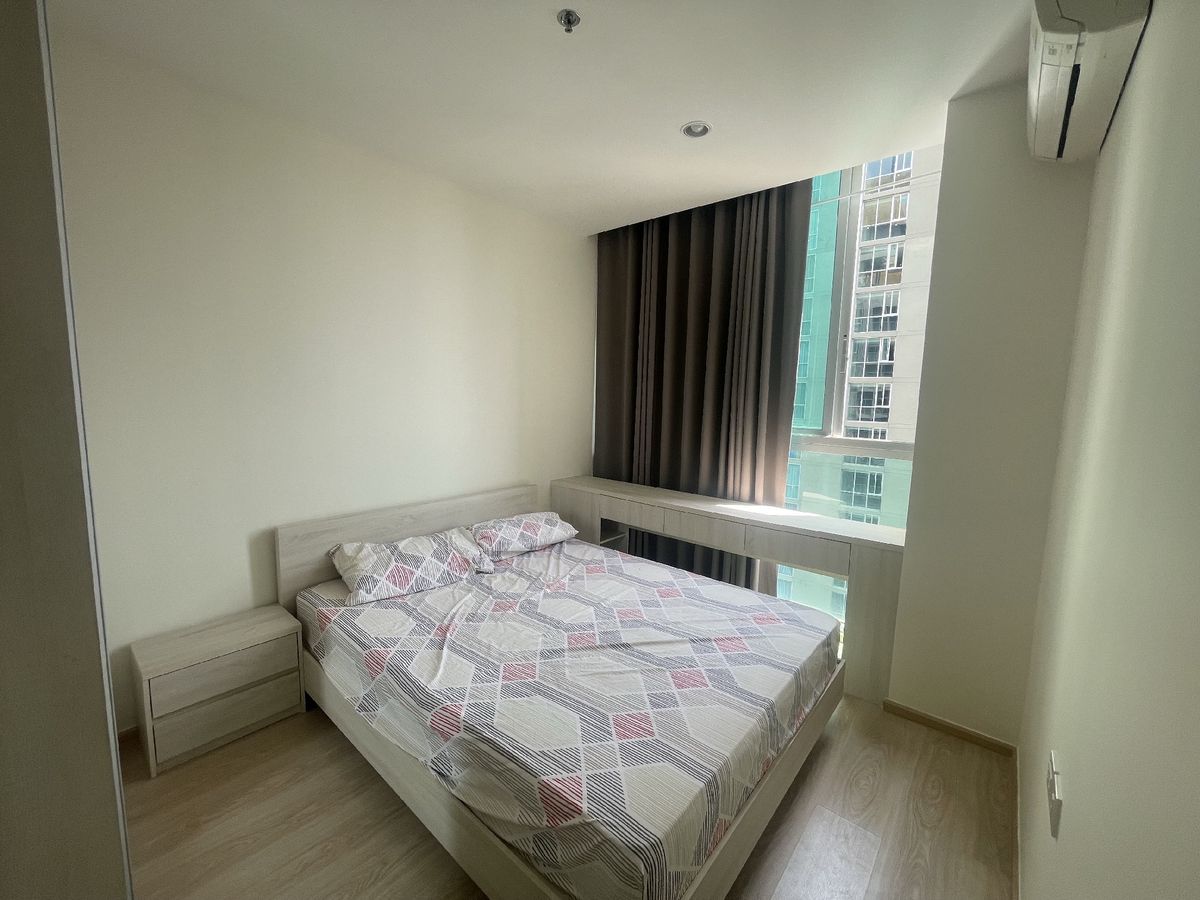 ให้เช่าคอนโดรัชดา ห้วยขวาง : For rent Noble Revolve Ratchada ตึก 1 ห้อง 1 bed 1 bath include Furniture and appliances