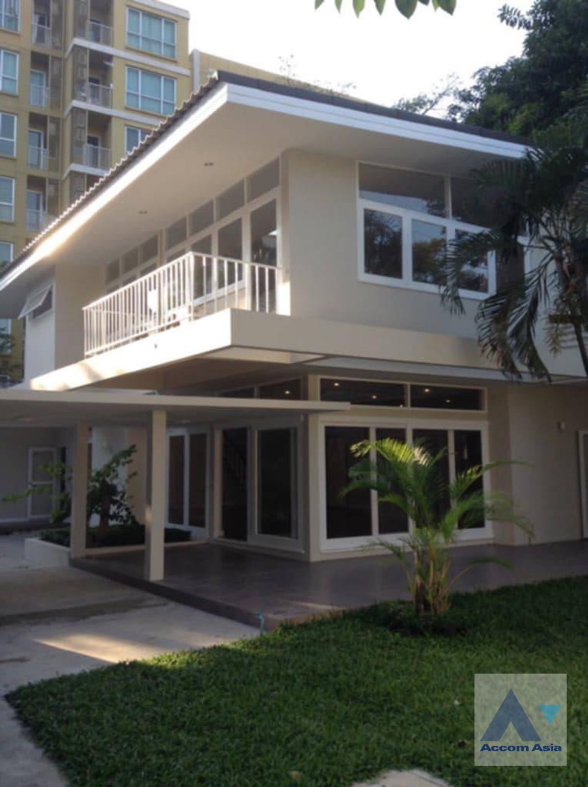 ให้เช่าบ้านสุขุมวิท อโศก ทองหล่อ : 🔼AccomA🔽3 Bedrooms House for Rent in Sukhumvit, Bangkok near BTS Ekkamai (AA43541)