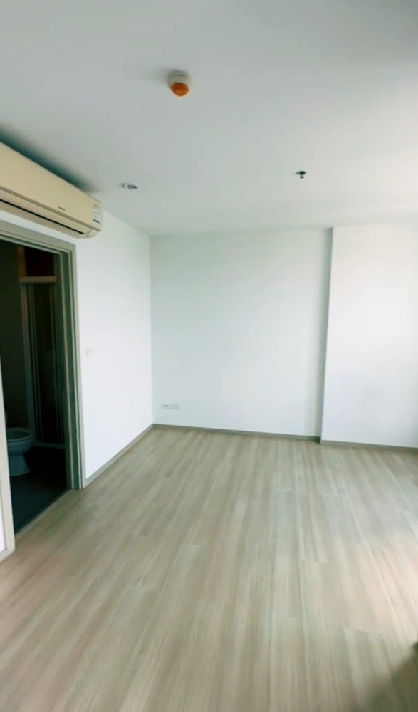 ขายคอนโดพระราม 9 เพชรบุรีตัดใหม่ RCA : S-TB9R199  ขายคอนโด เดอะเบส พระราม9-รามคำแหง, ชั้น 24 ขนาด 26 ตรม. 1.9 ล้าน 064-959-8900