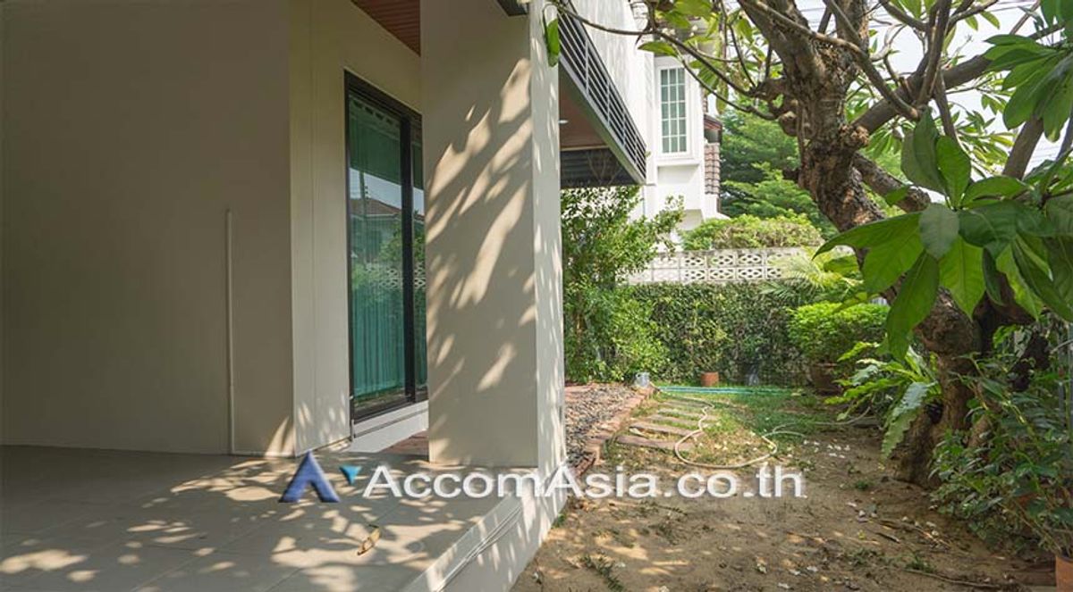 ให้เช่าบ้านสุขุมวิท อโศก ทองหล่อ : 🔼AccomA🔽 Pet friendly Bright family home with yard and spacious layout in Sukhumvit (90237)