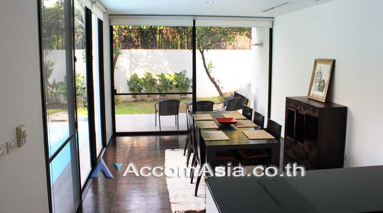 For RentHouseSukhumvit, Asoke, Thonglor : 🔼AccomA🔽 Private Swimming Pool, Pet-friendly | 4 Beds House for Rent in Sukhumvit, BTS Thong Lo