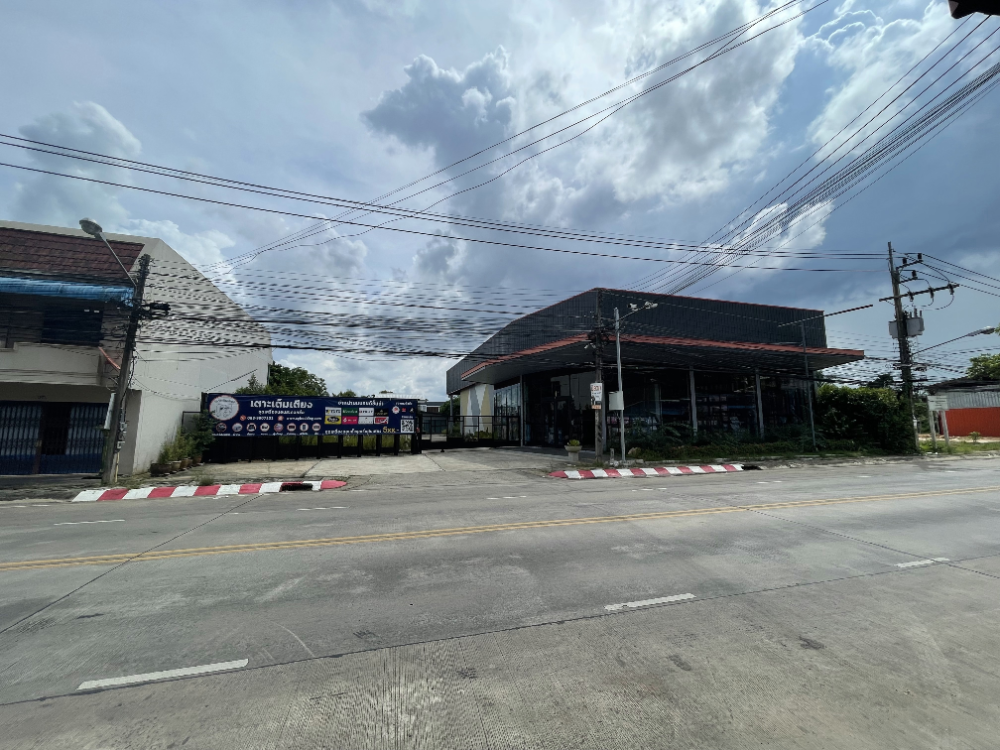 For SaleShowroomHatyai Songkhla : For Sale: 1 Rai of Land with Showroom and Home Office, Free Furniture (Owner Selling)