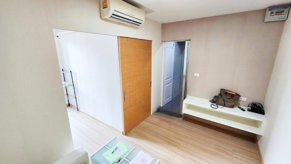 ขายคอนโดรัชดา ห้วยขวาง : ขาย The Maple @ Ratchada 19 1 ห้องนอน 30.26 ตรม. ชั้น 5 เฟอร์นิเจอร์ครบ