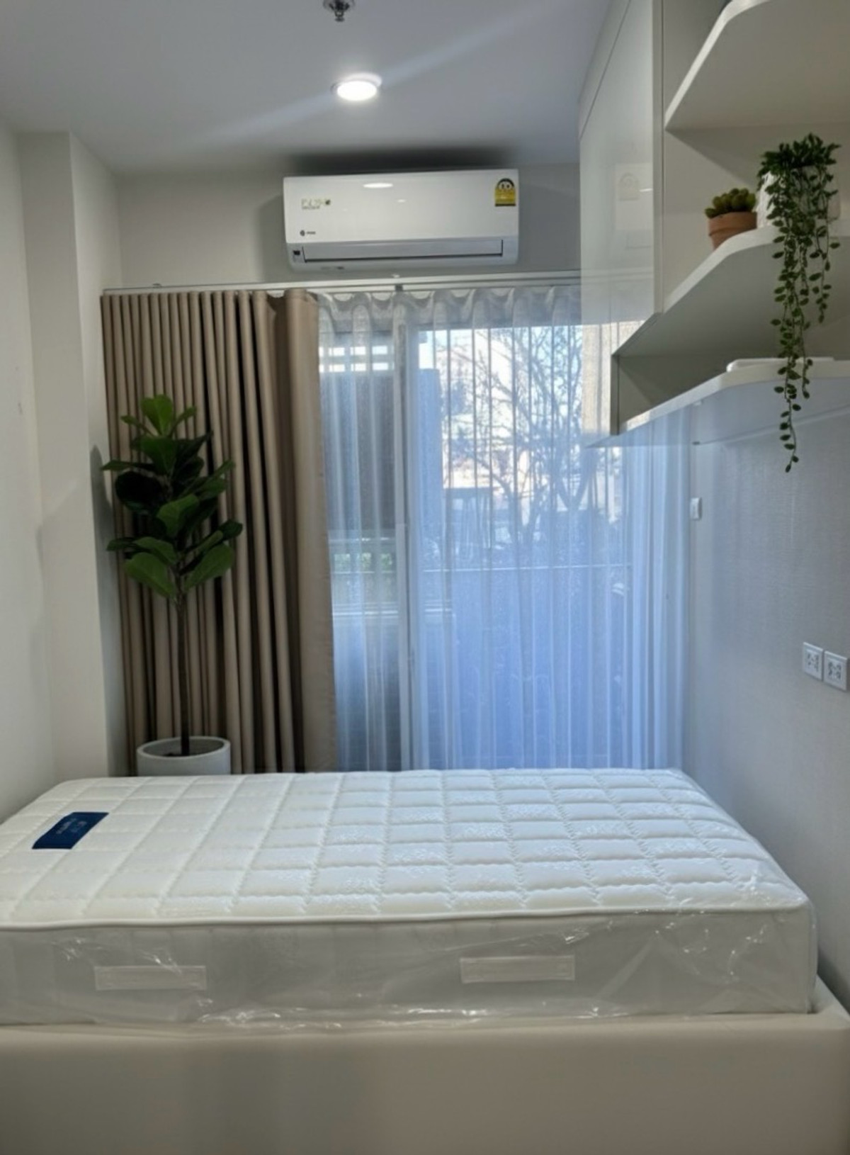 ให้เช่าคอนโดปิ่นเกล้า จรัญสนิทวงศ์ : 🔥ให้เช่าด่วน🔥ศุภาลัย ปาร์ค แยกไฟฉาย 2 ห้องนอน ตกแต่งสวย เฟอร์นิเจอร์ครบพร้อมเข้าอยู่ ใกล้ BTS สถานีแยกไฟฉาย