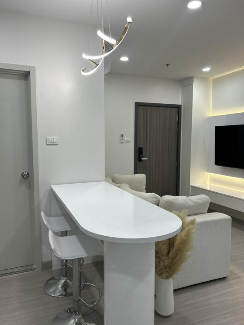 ให้เช่าคอนโดปิ่นเกล้า จรัญสนิทวงศ์ : 🔥ให้เช่าด่วน🔥ศุภาลัย ปาร์ค แยกไฟฉาย 2 ห้องนอน ตกแต่งสวย เฟอร์นิเจอร์ครบพร้อมเข้าอยู่ ใกล้ BTS สถานีแยกไฟฉาย