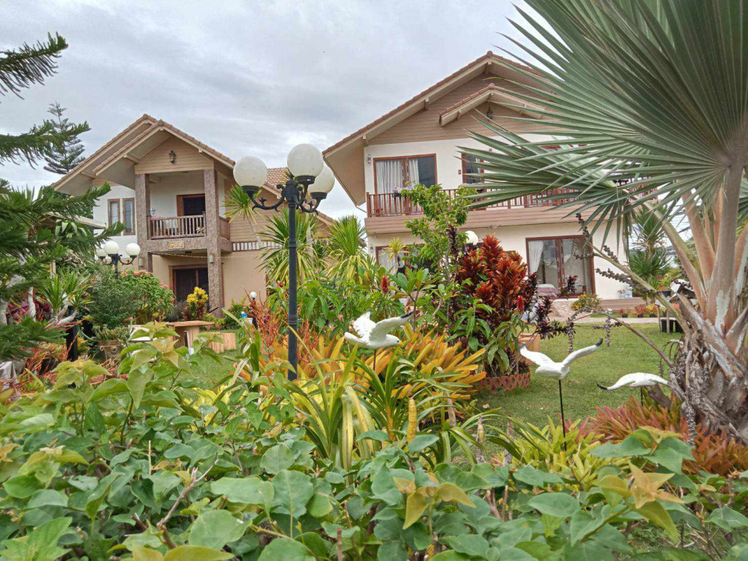 For SaleHousePhetchabun : Sale Villa Khao Kho (near the sea fog viewpoint and Wat Phra That Phasornkaew) in area of 259 sq.wah, 450 sq.m., 10 bedrooms, 10 bathrooms