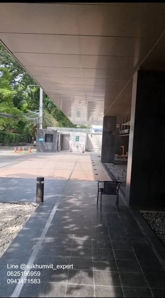 For RentRetail SpaceSukhumvit, Asoke, Thonglor : BTS Phrom Phong Shop for rent, size 177 square meters, suitable for clinic, music school, spa, art school.