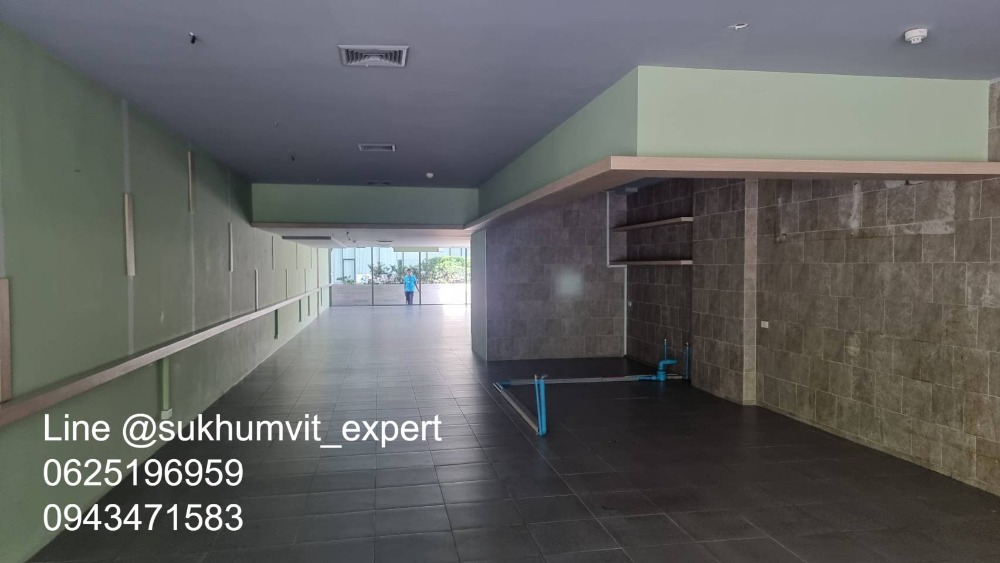 For RentRetail SpaceSukhumvit, Asoke, Thonglor : BTS Phrom Phong Shop for rent, size 177 square meters, suitable for clinic, music school, spa, art school.