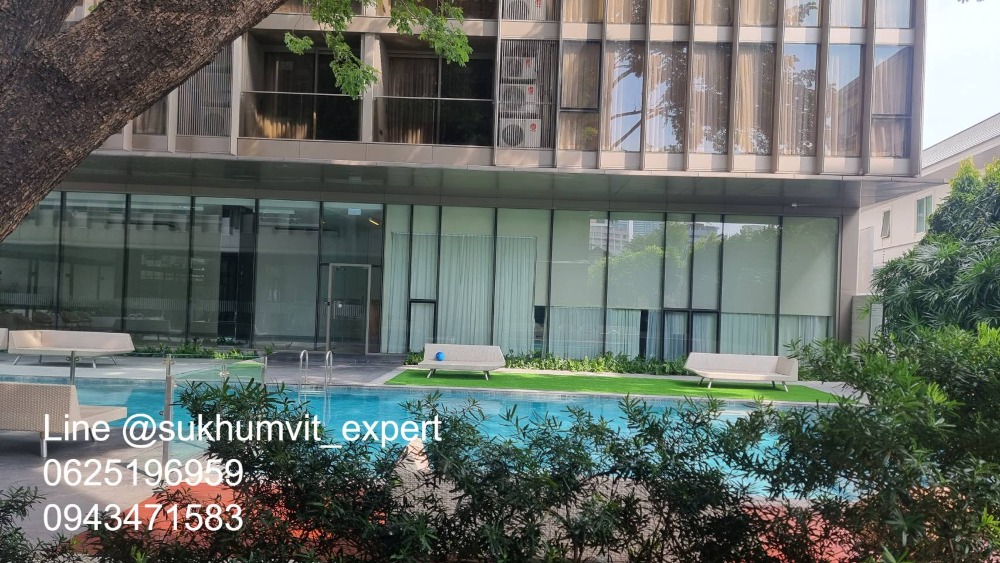 For RentRetail SpaceSukhumvit, Asoke, Thonglor : BTS Phrom Phong Shop for rent, size 177 square meters, suitable for clinic, music school, spa, art school.