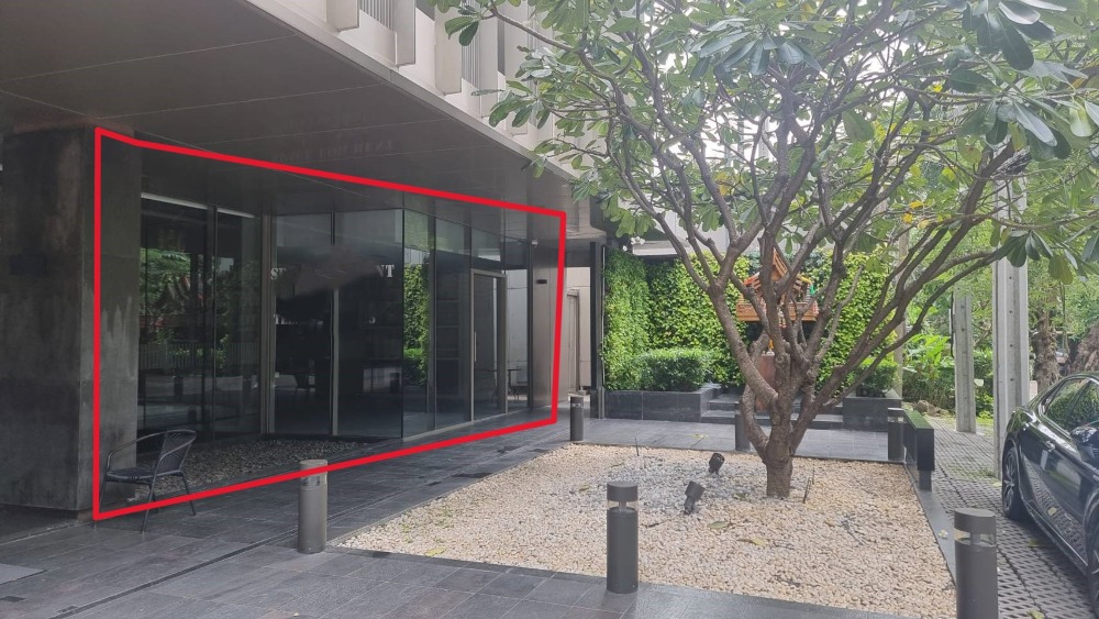 For RentRetail SpaceSukhumvit, Asoke, Thonglor : BTS Phrom Phong Shop for rent, size 177 square meters, suitable for clinic, music school, spa, art school.