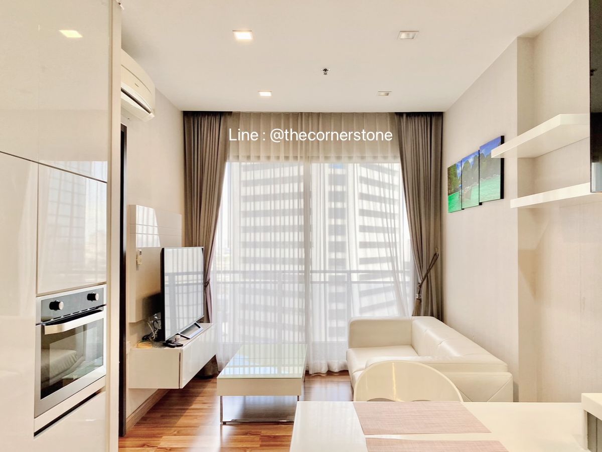 ให้เช่าคอนโดรัชดา ห้วยขวาง : 𝐈𝐯𝐲 𝐀𝐦𝐩𝐢𝐨  𝐋𝐮𝐱𝐮𝐫𝐲 𝐂𝐨𝐧𝐝𝐨𝐦𝐢𝐧𝐢𝐮𝐦   𝐀𝐯𝐚𝐢𝐥𝐚𝐛𝐥𝐞 𝐟𝐨𝐫 𝐫𝐞𝐧𝐭, 𝐑𝐞𝐚𝐝𝐲 𝐭𝐨 𝐦𝐨𝐯𝐞 𝐢𝐧 