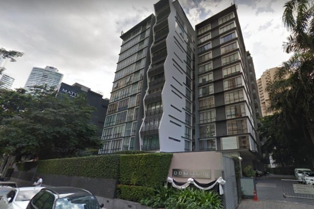 ขายคอนโดสุขุมวิท อโศก ทองหล่อ : ( เจ้าของโพสต์เอง ต่อรองได้ )  For SALE Domus 18- 300m to BTS Asoke -550m to Terminal21 (โดย sky walk)