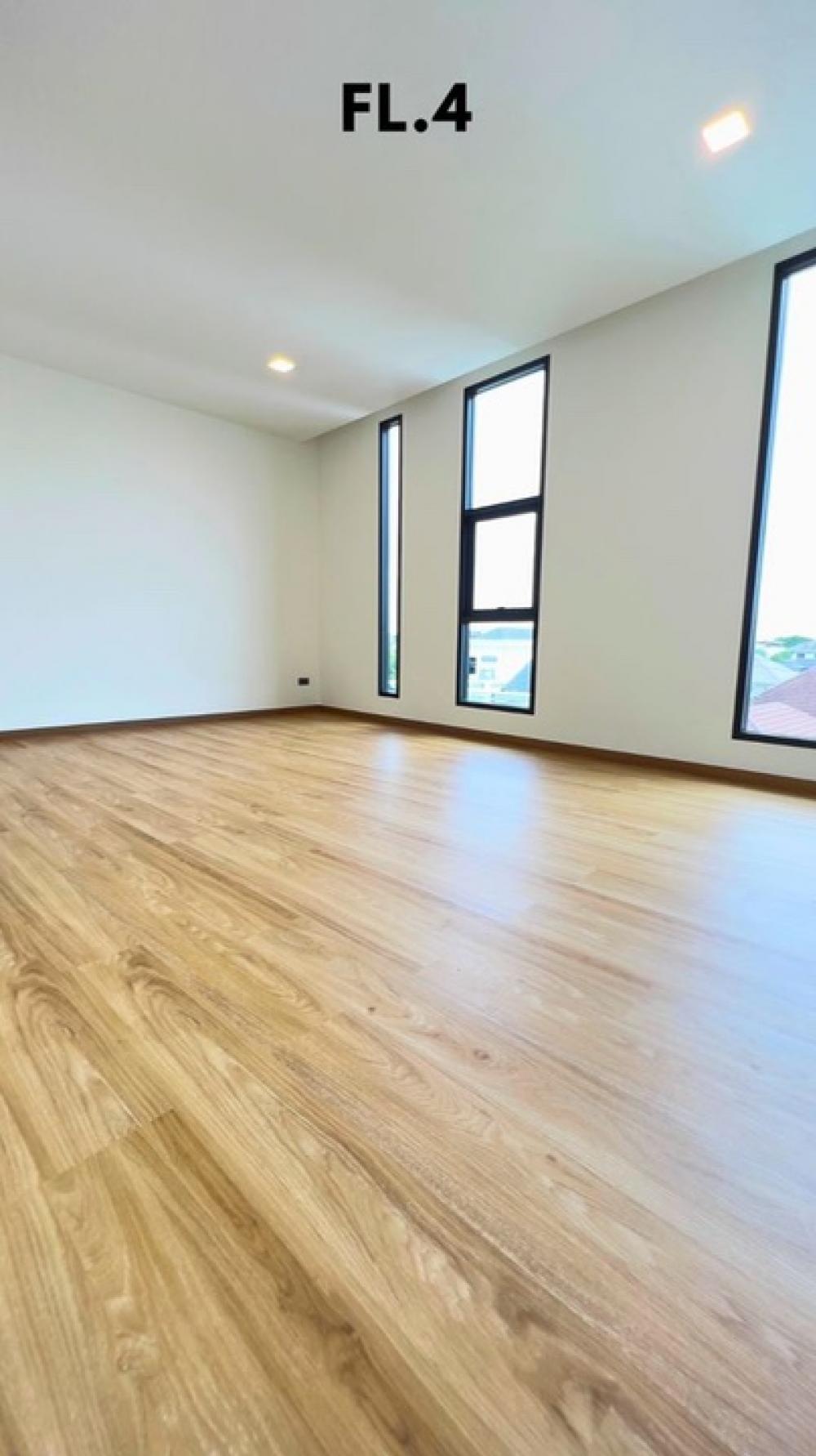 ให้เช่าโฮมออฟฟิศเลียบทางด่วนรามอินทรา : ปล่อยเช่า โฮมออฟฟิศ เอกมัย - รามอินทรา ออฟฟิศ สุดหรู เพดานสูง 6 เมตร รองรับ EV Charger | เหมาะ โฮมออฟฟิศ | ไลฟ์สดขายของ | ขายออนไลน์ | สอนพิลาทิส สอนโยคะ (ที่จอดรถ 3 คัน)