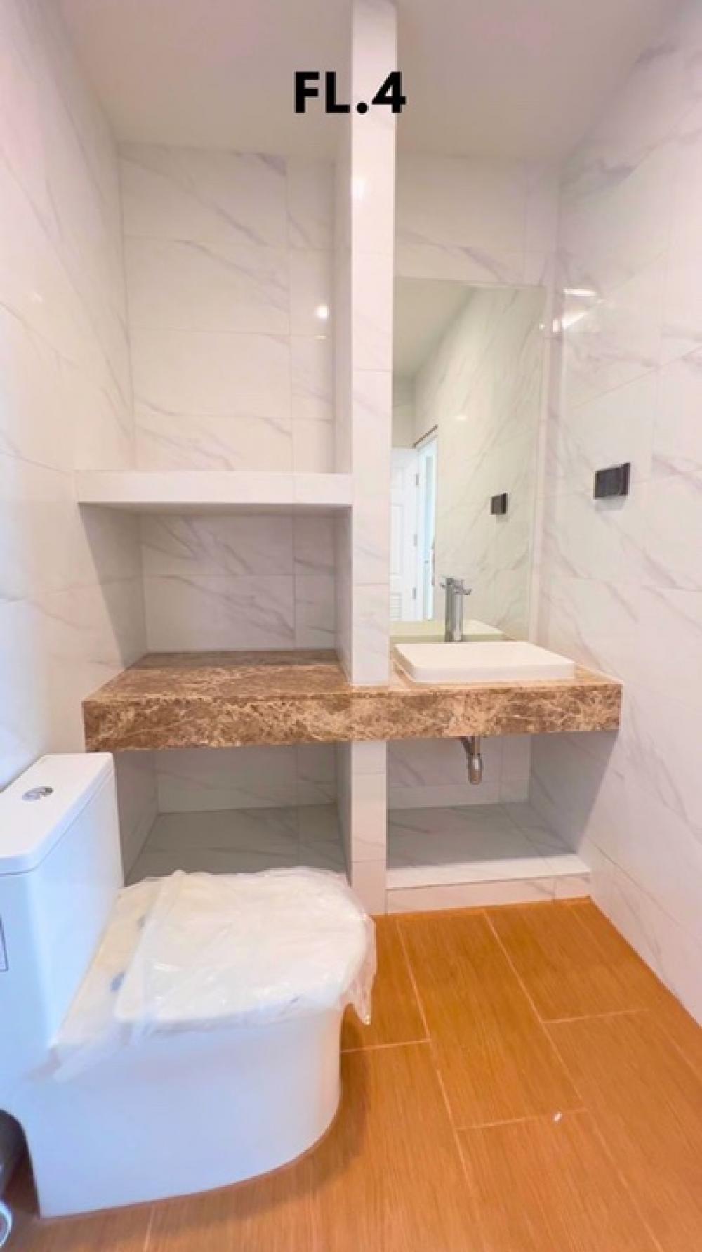 ให้เช่าโฮมออฟฟิศเลียบทางด่วนรามอินทรา : ปล่อยเช่า โฮมออฟฟิศ เอกมัย - รามอินทรา ออฟฟิศ สุดหรู เพดานสูง 6 เมตร รองรับ EV Charger | เหมาะ โฮมออฟฟิศ | ไลฟ์สดขายของ | ขายออนไลน์ | สอนพิลาทิส สอนโยคะ (ที่จอดรถ 3 คัน)