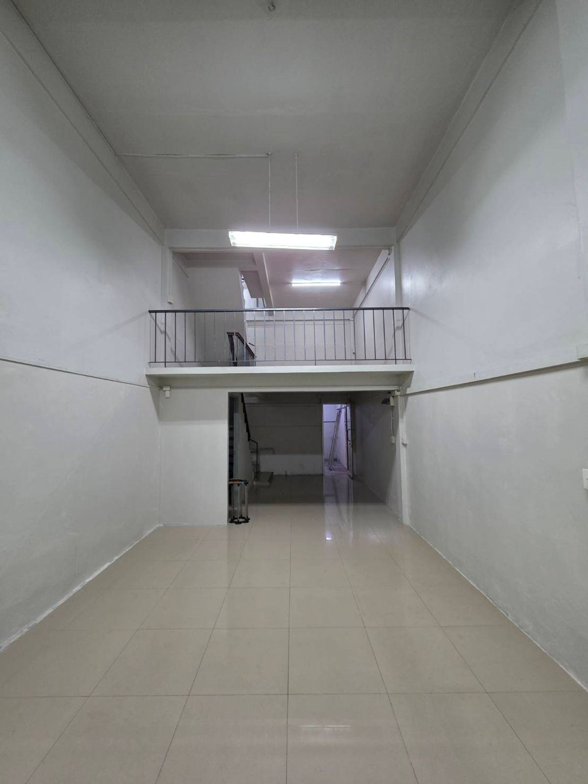 ให้เช่าอาคารพาณิชย์ราษฎร์บูรณะ สุขสวัสดิ์ : ให้เช่าอาคารพาณิชย์ โซนสุขสวัสดิ์ ใกล้ บิ๊กซี สุขสวัสดิ์ เพียง 3 นาที