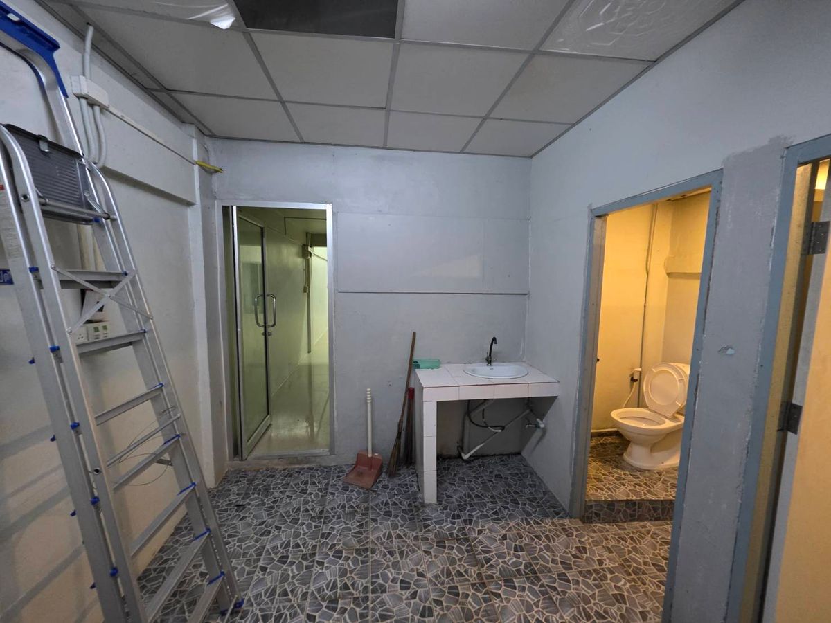 ให้เช่าอาคารพาณิชย์ราษฎร์บูรณะ สุขสวัสดิ์ : ให้เช่าอาคารพาณิชย์ โซนสุขสวัสดิ์ ใกล้ บิ๊กซี สุขสวัสดิ์ เพียง 3 นาที