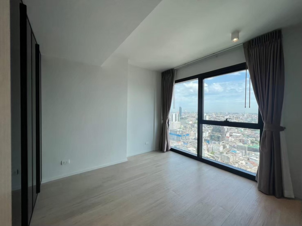 For RentCondoSilom, Saladaeng, Bangrak : 📌For RENT | The Lofts Silom - 3BR Duplex (117.5sqm), 95,000 THB