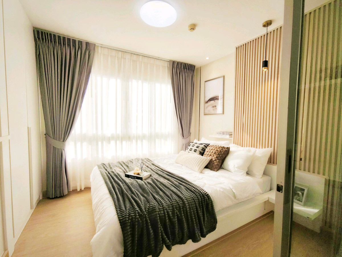 ขายคอนโดปิ่นเกล้า จรัญสนิทวงศ์ : 🔥 ขายด่วน! The Trust Residence ปิ่นเกล้า 🔥ห้องรีโนเวทใหม่ ฟีลเหมือนอยู่บ้าน ชั้น 5 วิวสวน โล่งสบาย ไม่อึดอัด จัดมุมทำงานไว้ให้เรียบร้อย อยู่เองก็ดี ปล่อยเช่าก็คุ้ม