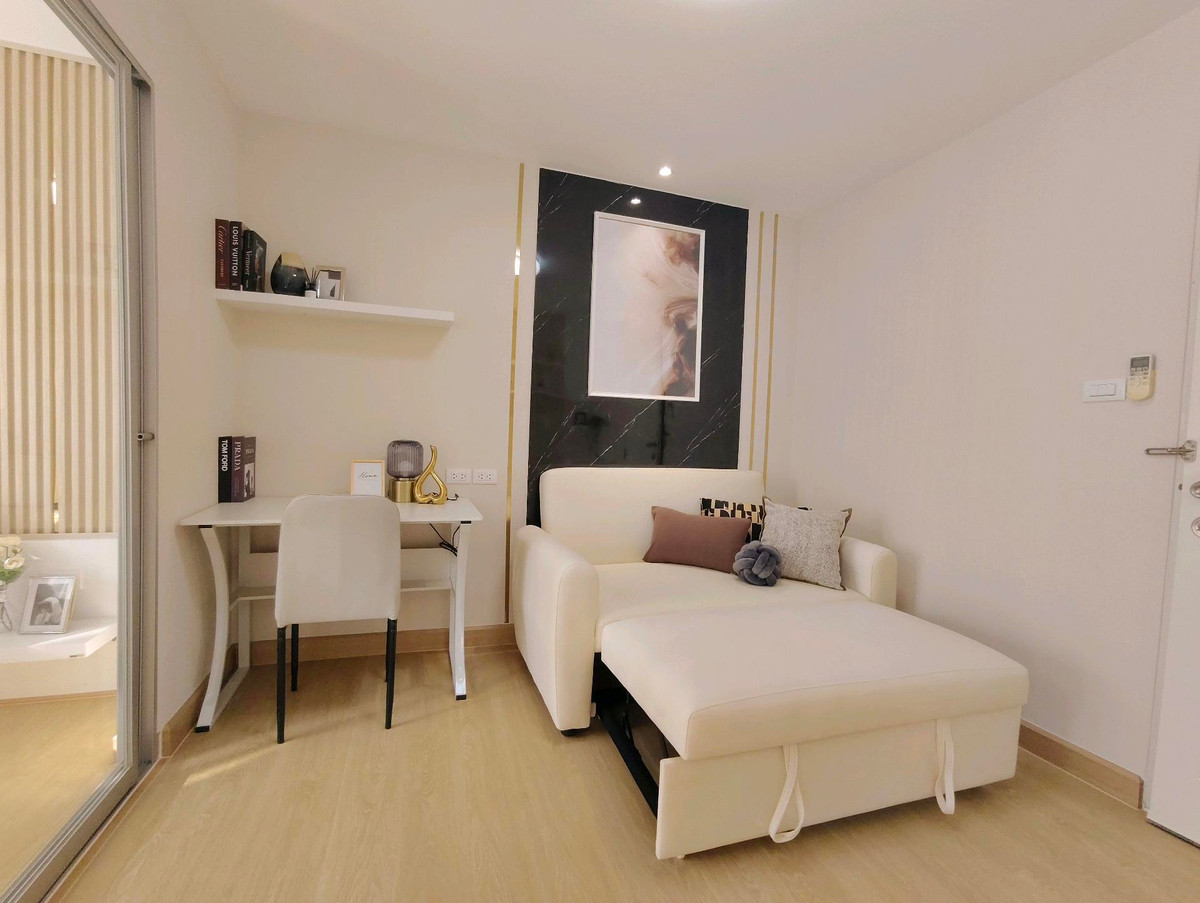 ขายคอนโดปิ่นเกล้า จรัญสนิทวงศ์ : 🔥 ขายด่วน! The Trust Residence ปิ่นเกล้า 🔥ห้องรีโนเวทใหม่ ฟีลเหมือนอยู่บ้าน ชั้น 5 วิวสวน โล่งสบาย ไม่อึดอัด จัดมุมทำงานไว้ให้เรียบร้อย อยู่เองก็ดี ปล่อยเช่าก็คุ้ม