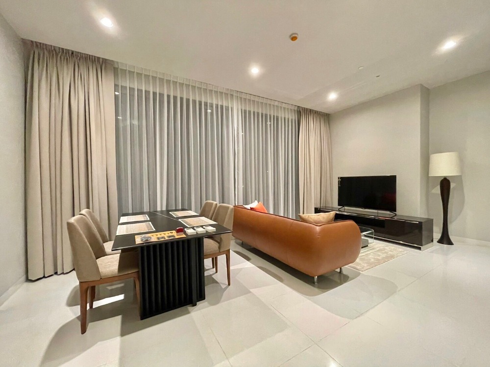 ให้เช่าคอนโดสุขุมวิท อโศก ทองหล่อ : For rent📣 2 Bed 3 Bath 📍VITTORIO Sukhumvit 39