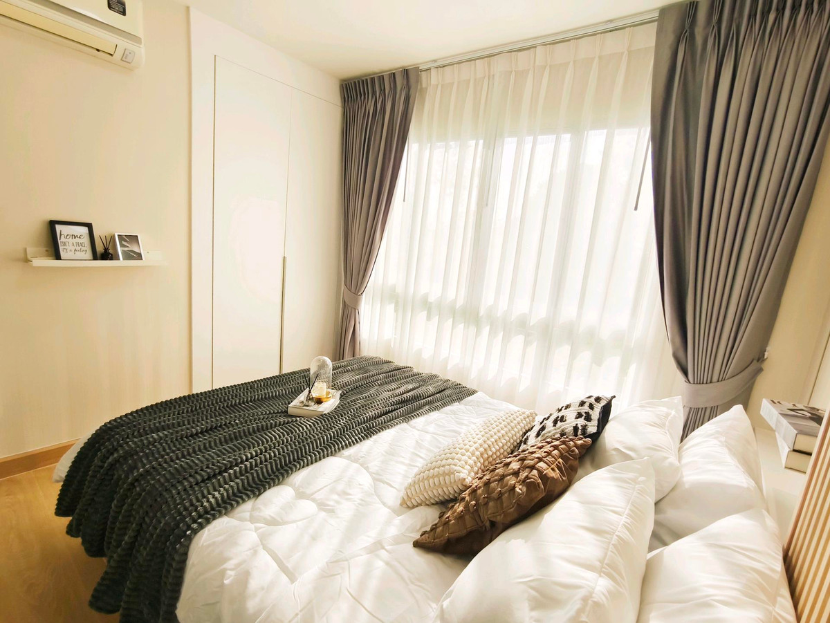 ขายคอนโดปิ่นเกล้า จรัญสนิทวงศ์ : 🔥 ขายด่วน! The Trust Residence ปิ่นเกล้า 🔥ห้องรีโนเวทใหม่ ฟีลเหมือนอยู่บ้าน ชั้น 5 วิวสวน โล่งสบาย ไม่อึดอัด จัดมุมทำงานไว้ให้เรียบร้อย อยู่เองก็ดี ปล่อยเช่าก็คุ้ม