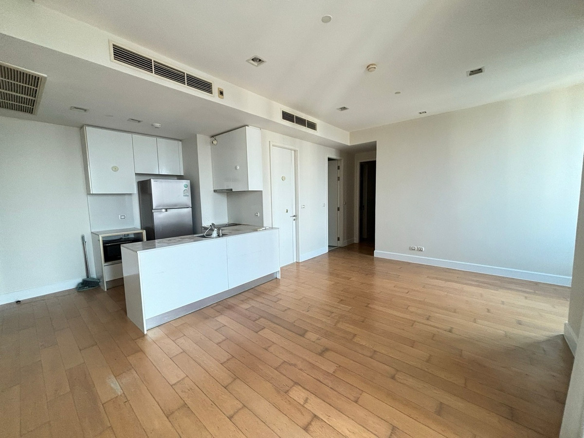 For SaleCondoLadprao, Central Ladprao : Urgent sale, Equinox Phahol-Vibha Condo, size 80 sq m, 2 bedrooms, 2 bathrooms, near Chatuchak Park, Lat Phrao Intersection, price 9,990,000 million baht, call 093-028-1245, ID line:properagency