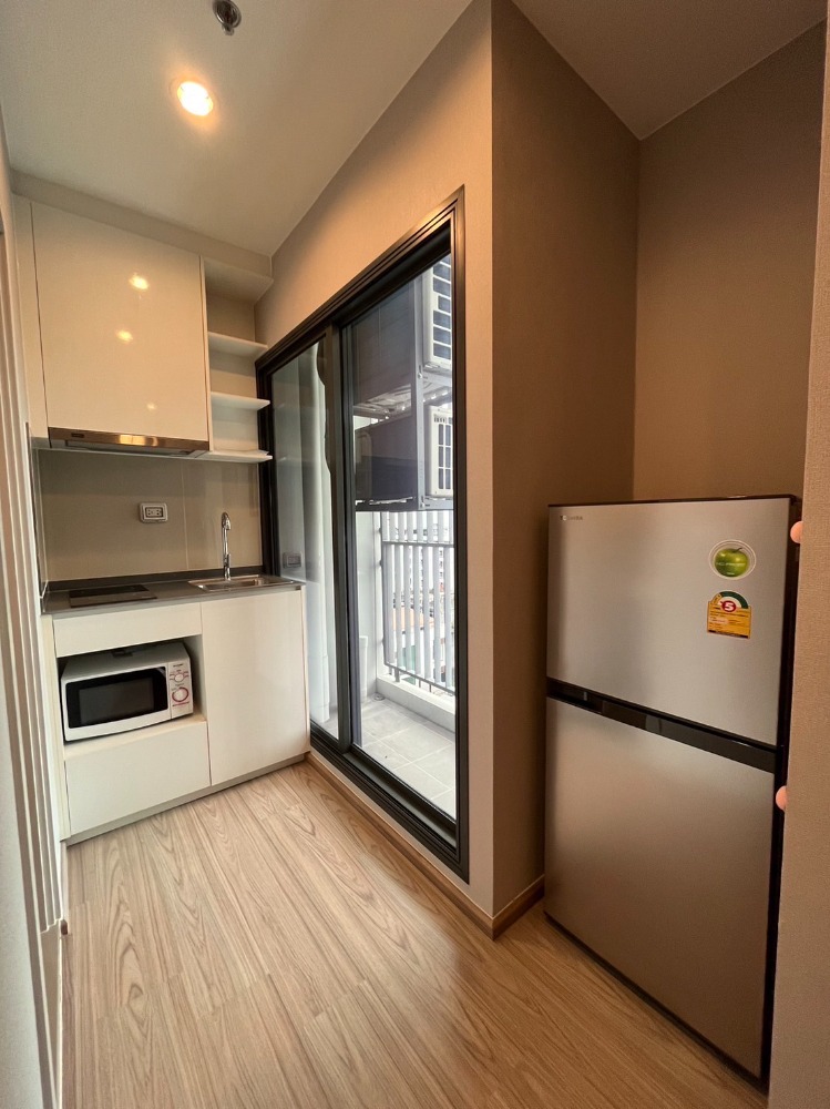 For RentCondoRamkhamhaeng, Hua Mak : 💥 Rent!!! The Tree Hua Mak Interchange, size 26 sq m, price 11,000 baht, complete with furniture and electrical appliances.