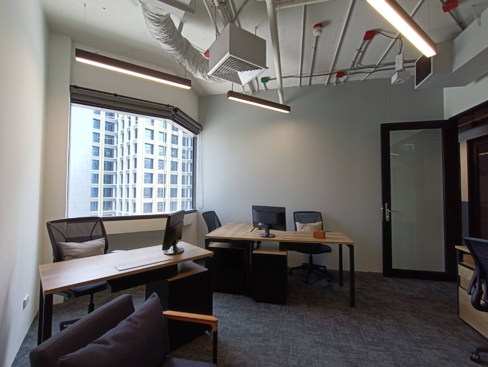 ให้เช่าสำนักงานสีลม ศาลาแดง บางรัก : เซอร์วิสออฟฟิศ พื้นที่สำนักงานให้เช่า Serviced Office สีลม ศาลาแดง ตกแต่งสวย พร้อมเข้าอยู่ อาคาร สีลม เอจ - Silom Edge Office Building 5 Workstations ราคาเช่า 49,540 บาท/เดือน ใกล้รถไฟฟ้า BTSศาลาแดง, MRTสีลม ย่านสีลม