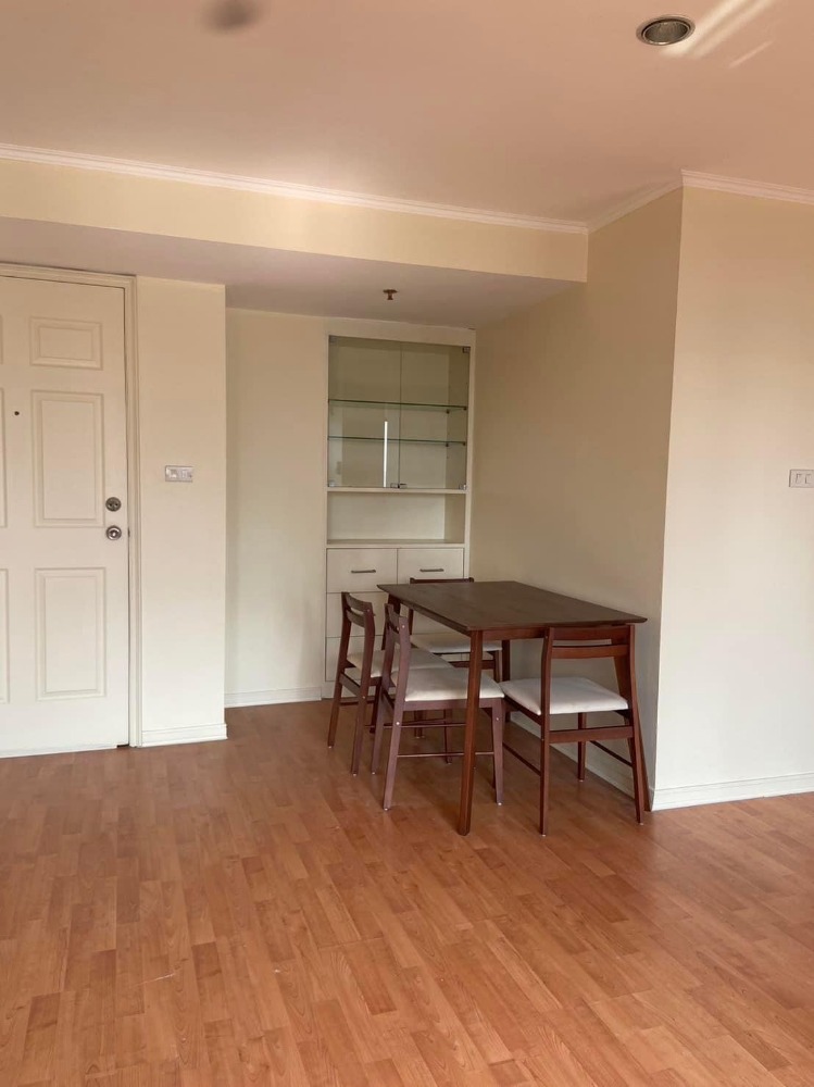 For RentCondoOnnut, Udomsuk : For rent Lumpini Ville Sukhumvit 77, 2 bedrooms, 2 bathrooms, 68 sq m, 18th floor, price 25,000 baht.