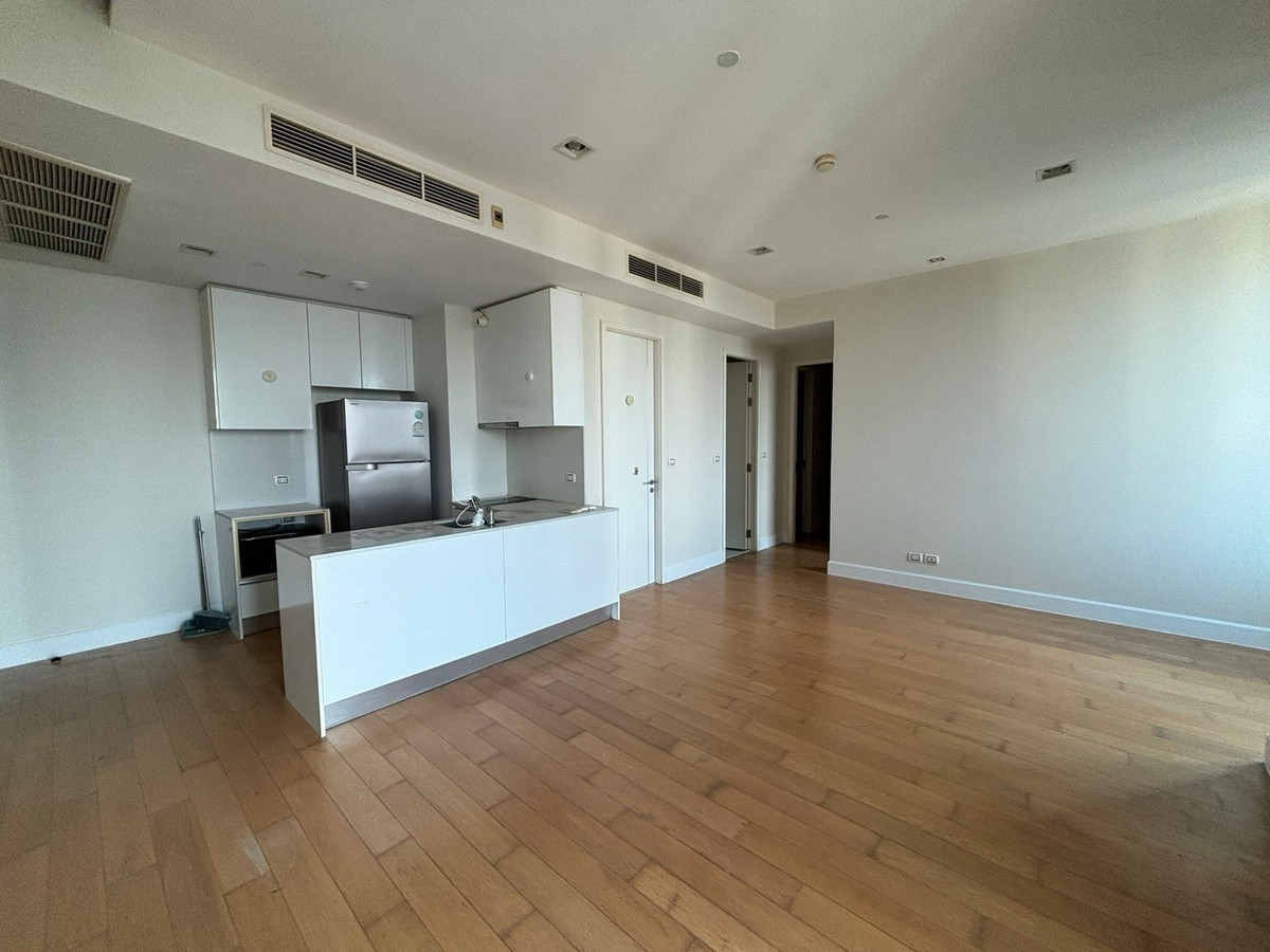 For SaleCondoLadprao, Central Ladprao : Urgent sale, Equinox Phahol-Vibha Condo, size 80 sq m, 2 bedrooms, 2 bathrooms, near Chatuchak Park, Lat Phrao Intersection, price 9,990,000 million baht, call 093-028-1245, ID line:properagency