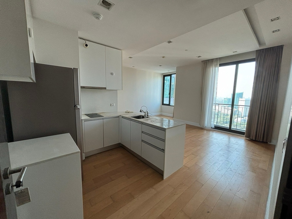 For SaleCondoLadprao, Central Ladprao : Urgent sale, Equinox Phahol-Vibha Condo, size 80 sq m, 2 bedrooms, 2 bathrooms, near Chatuchak Park, Lat Phrao Intersection, price 9,990,000 million baht, call 093-028-1245, ID line:properagency