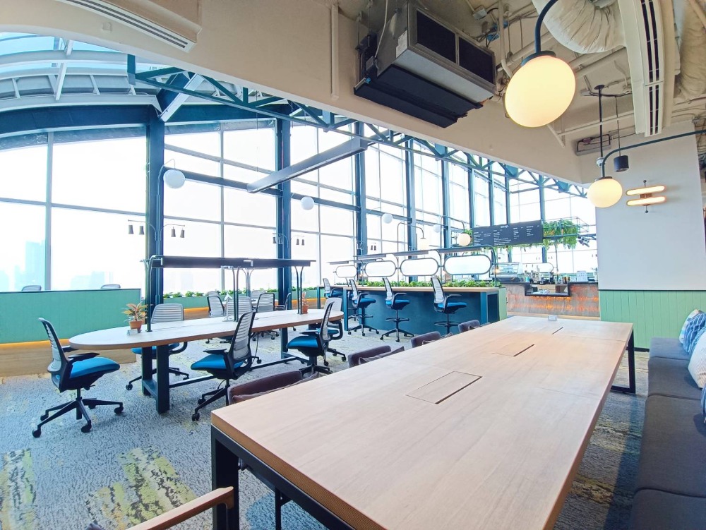 ให้เช่าสำนักงานสยาม จุฬา สามย่าน : เซอร์วิสออฟฟิศ พื้นที่สำนักงานให้เช่า สามย่าน Serviced Office ตกแต่งสวย พร้อมเข้าอยู่ อาคาร สามย่านมิตรทาวน์ ออฟฟิศ ทาวเวอร์ - SAMYAN MITRTOWN Office Tower Building 6 Workstations ราคาเช่า 57,500 บาท/เดือน ใกล้รถไฟฟ้า