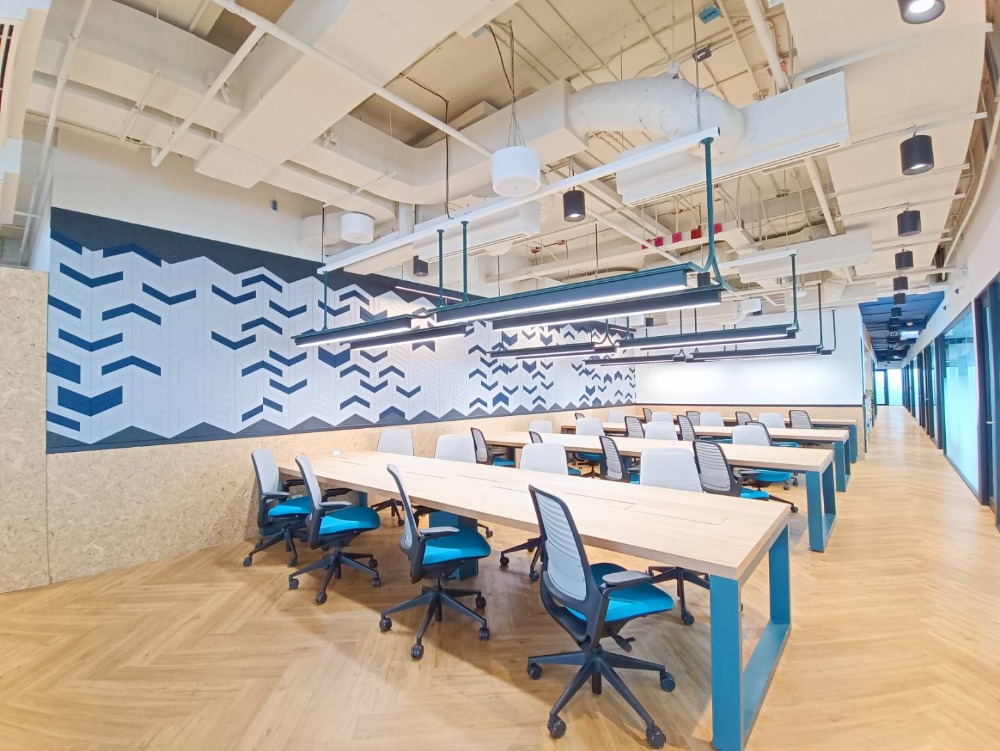 ให้เช่าสำนักงานสยาม จุฬา สามย่าน : เซอร์วิสออฟฟิศ พื้นที่สำนักงานให้เช่า สามย่าน Serviced Office ตกแต่งสวย พร้อมเข้าอยู่ อาคาร สามย่านมิตรทาวน์ ออฟฟิศ ทาวเวอร์ - SAMYAN MITRTOWN Office Tower Building 6 Workstations ราคาเช่า 57,500 บาท/เดือน ใกล้รถไฟฟ้า