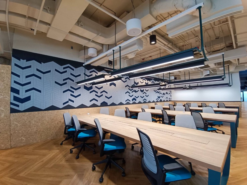 ให้เช่าสำนักงานสยาม จุฬา สามย่าน : เซอร์วิสออฟฟิศ พื้นที่สำนักงานให้เช่า สามย่าน Serviced Office ตกแต่งสวย พร้อมเข้าอยู่ อาคาร สามย่านมิตรทาวน์ ออฟฟิศ ทาวเวอร์ - SAMYAN MITRTOWN Office Tower Building 6 Workstations ราคาเช่า 57,500 บาท/เดือน ใกล้รถไฟฟ้า