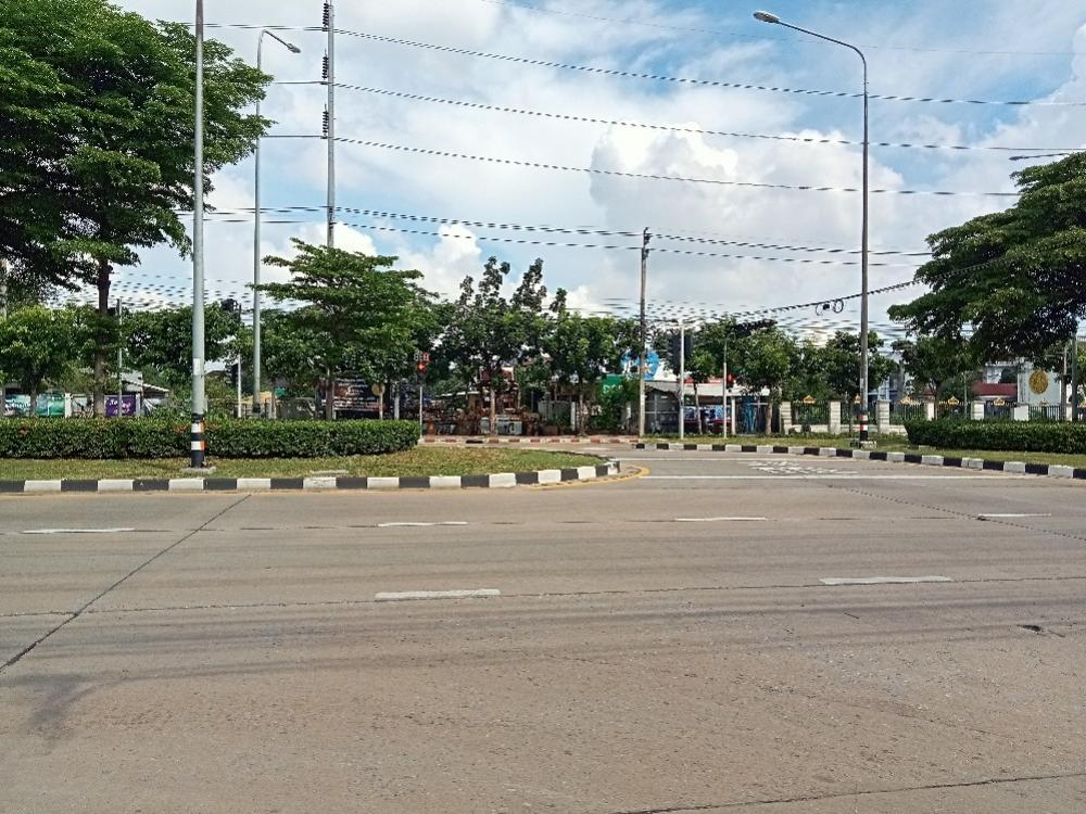 For SaleLandBang kae, Phetkasem : Land for sale in Nakhon Lung 2, Intersection 5, Bangkok.