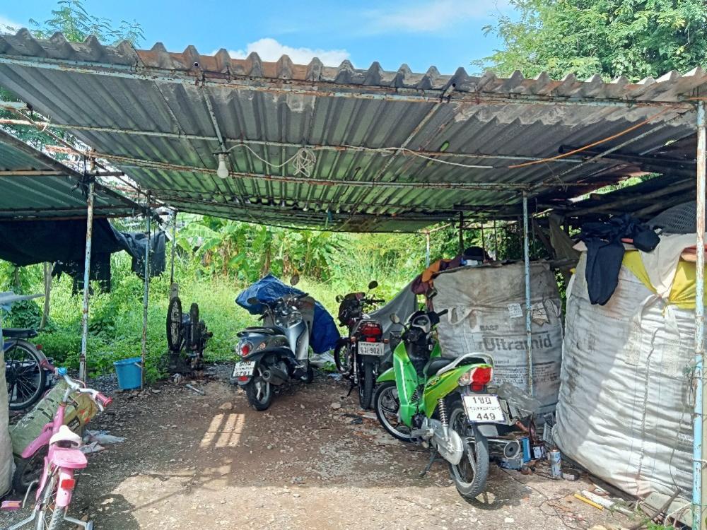 For SaleLandBang kae, Phetkasem : Land for sale in Nakhon Lung 2, Intersection 5, Bangkok.