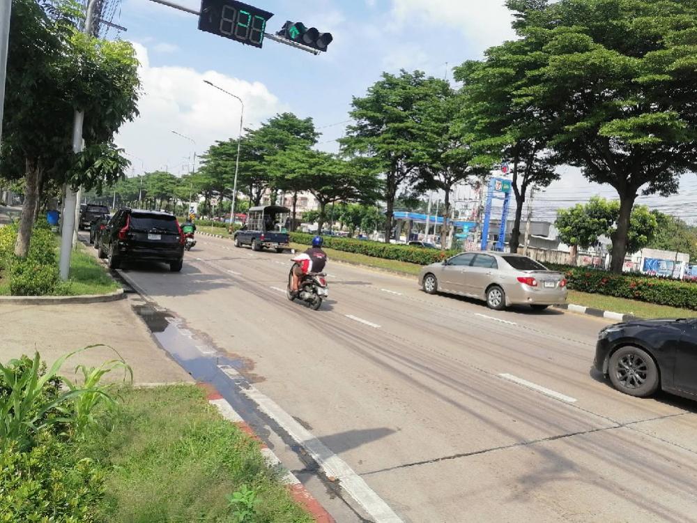 For SaleLandBang kae, Phetkasem : Land for sale in Nakhon Lung 2, Intersection 5, Bangkok.