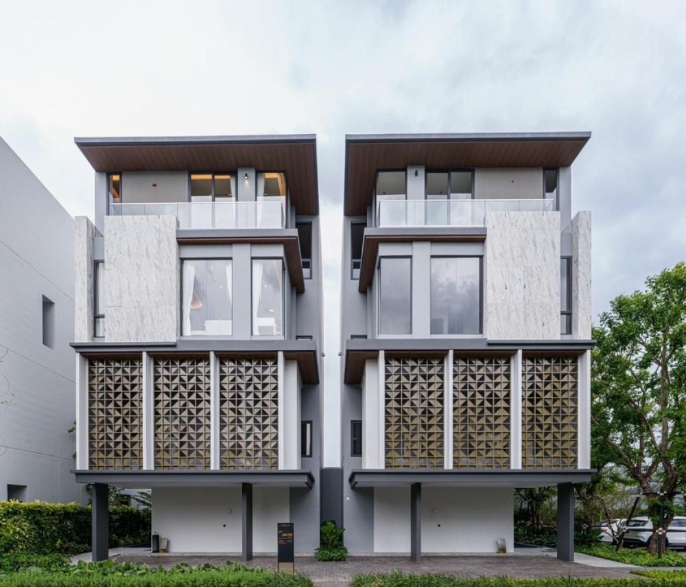 For SaleHouseRama9, Petchburi, RCA : New house for sale !! Luxury 𝗔𝗥𝗧𝗔𝗟𝗘 𝗔𝗦𝗢𝗞𝗘 - 𝗥𝗔𝗠𝗔 𝟵 Size 42.5 sq.w. 335 sq. M. Selling price 35,000,000 baht in the heart of Rama 9