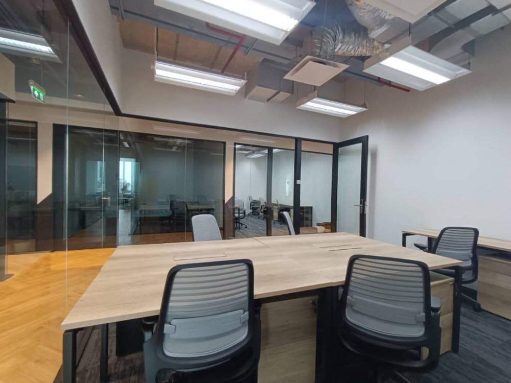 ให้เช่าสำนักงานสยาม จุฬา สามย่าน : เซอร์วิสออฟฟิศ พื้นที่สำนักงานให้เช่า สามย่าน Serviced Office ตกแต่งสวย พร้อมเข้าอยู่ อาคาร สามย่านมิตรทาวน์ ออฟฟิศ ทาวเวอร์ - SAMYAN MITRTOWN Office Tower Building 6 Workstations ราคาเช่า 57,500 บาท/เดือน ใกล้รถไฟฟ้า