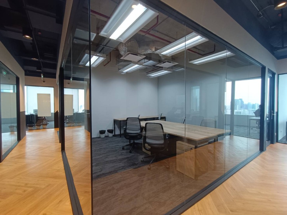 ให้เช่าสำนักงานสยาม จุฬา สามย่าน : เซอร์วิสออฟฟิศ พื้นที่สำนักงานให้เช่า สามย่าน Serviced Office ตกแต่งสวย พร้อมเข้าอยู่ อาคาร สามย่านมิตรทาวน์ ออฟฟิศ ทาวเวอร์ - SAMYAN MITRTOWN Office Tower Building 6 Workstations ราคาเช่า 57,500 บาท/เดือน ใกล้รถไฟฟ้า