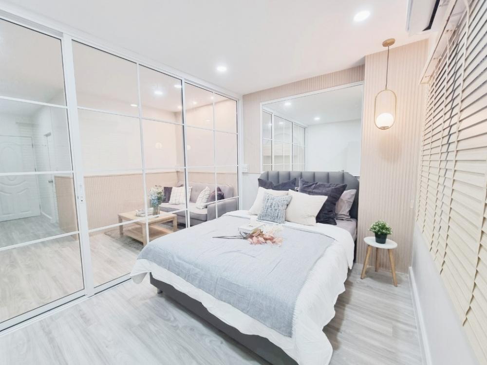 ขายคอนโดลาดพร้าว เซ็นทรัลลาดพร้าว : รัชดาเพลสทีจ คอนโดพร้อมอยู่ ราคาล้านต้นๆ มาแล้ว