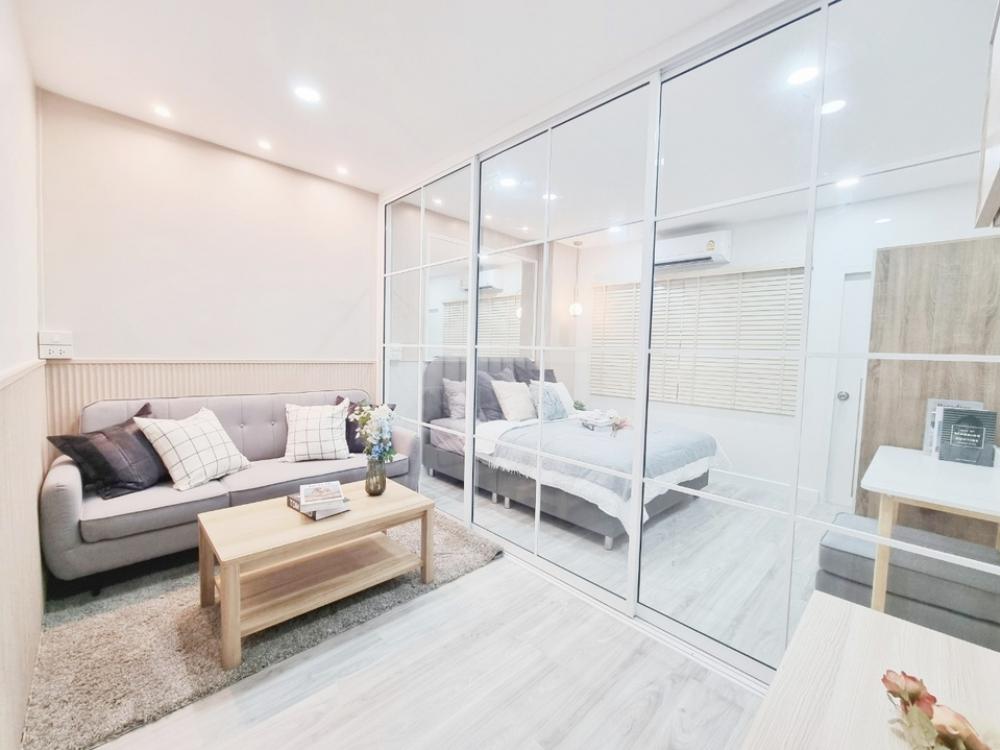 ขายคอนโดลาดพร้าว เซ็นทรัลลาดพร้าว : รัชดาเพลสทีจ คอนโดพร้อมอยู่ ราคาล้านต้นๆ มาแล้ว