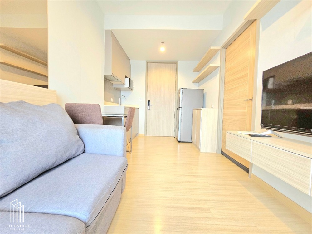 Condo For RENT!! *Whizdom Connect ** High floor room 30+ good size room Ready to move-in @15,000 Baht Loading...