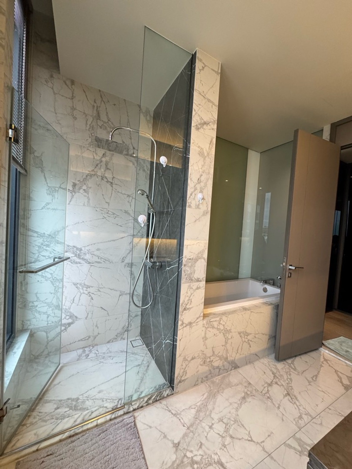 ให้เช่าคอนโดสุขุมวิท อโศก ทองหล่อ : FOR RENT!! Hyde Herritage Thonglor BIG 3Bedrooms High Floor+River view 🔥175,000Thb🔥 ☎️Call/Line: 094-162-4424