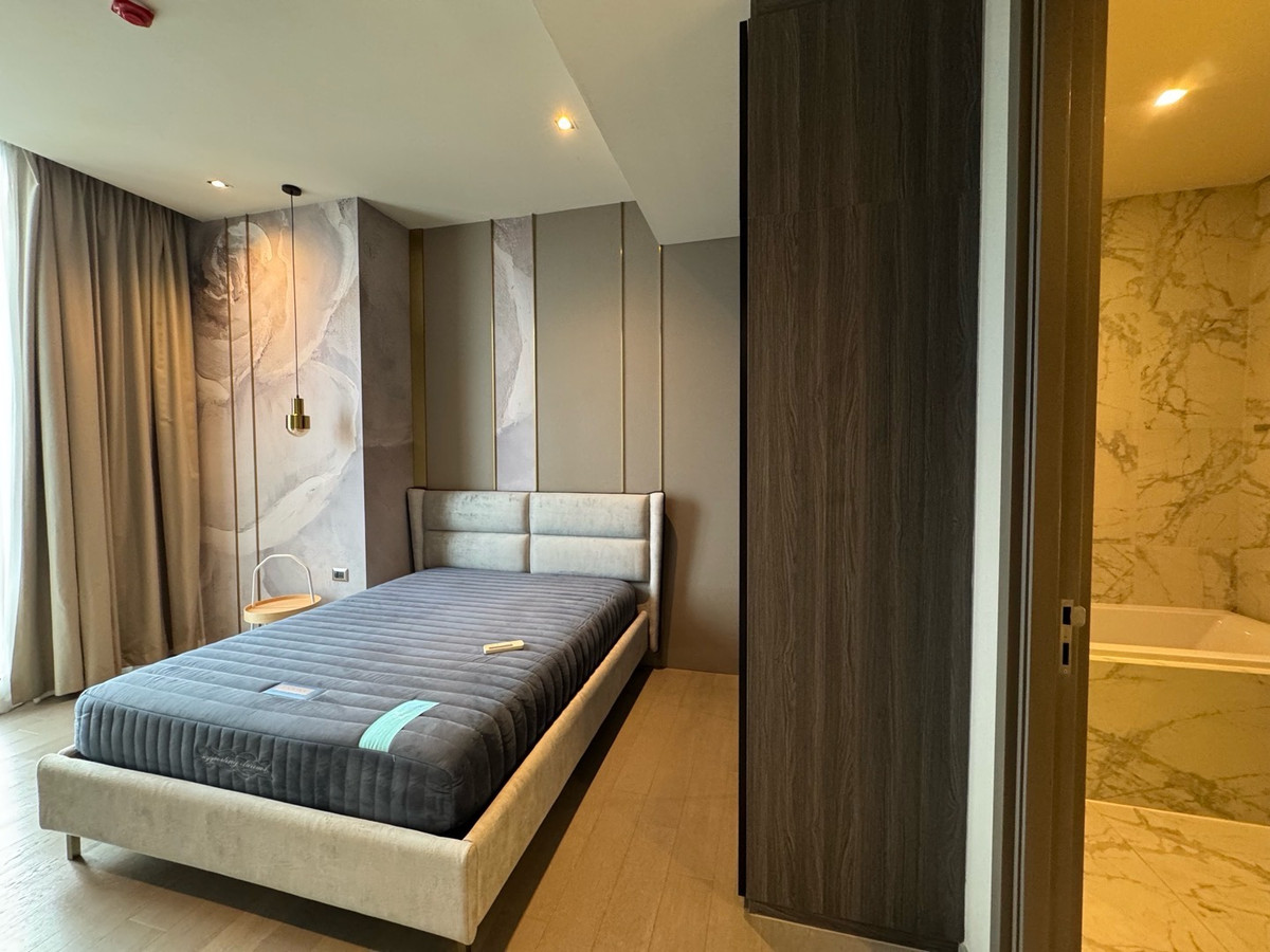 ให้เช่าคอนโดสุขุมวิท อโศก ทองหล่อ : FOR RENT!! Hyde Herritage Thonglor BIG 3Bedrooms High Floor+River view 🔥175,000Thb🔥 ☎️Call/Line: 094-162-4424