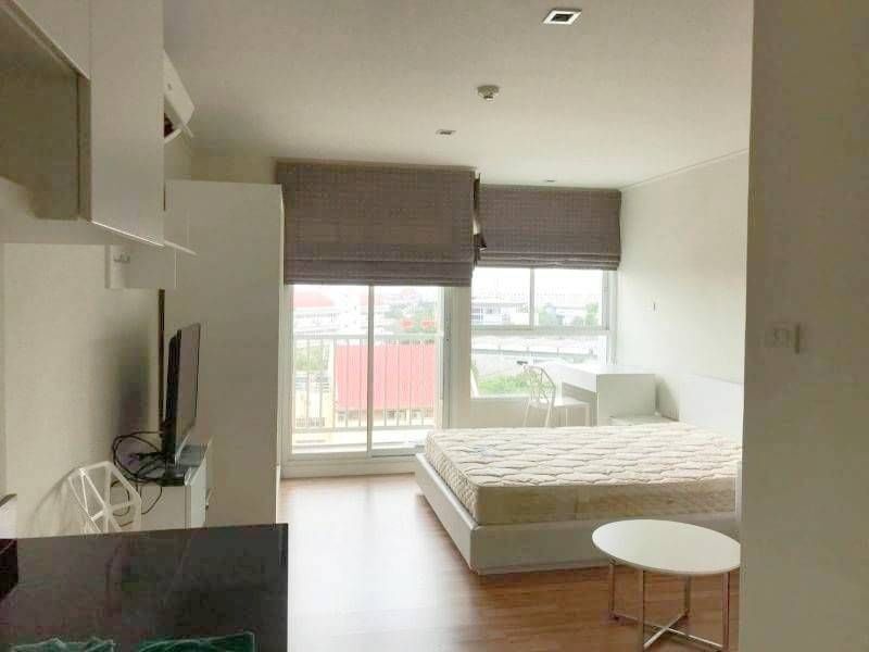 For RentCondoKaset Nawamin,Ladplakao : For rent, WE CONDO Ekkamai-Ramindra project, big room, comfortable stay, cheap price!!! (SAV401)