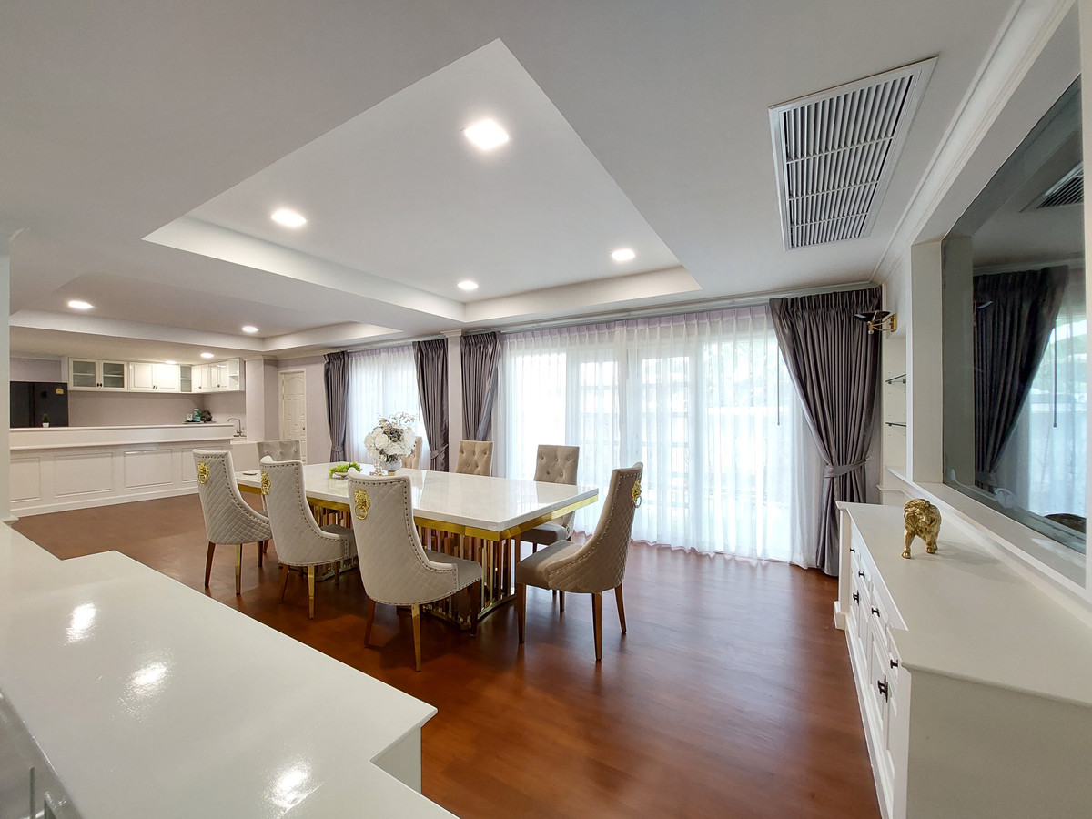 For SaleHouseSamut Prakan,Samrong : House for Sale with Tenant: Ladawan Srinagarindra, 138 Sq.Wah, Special Price!!