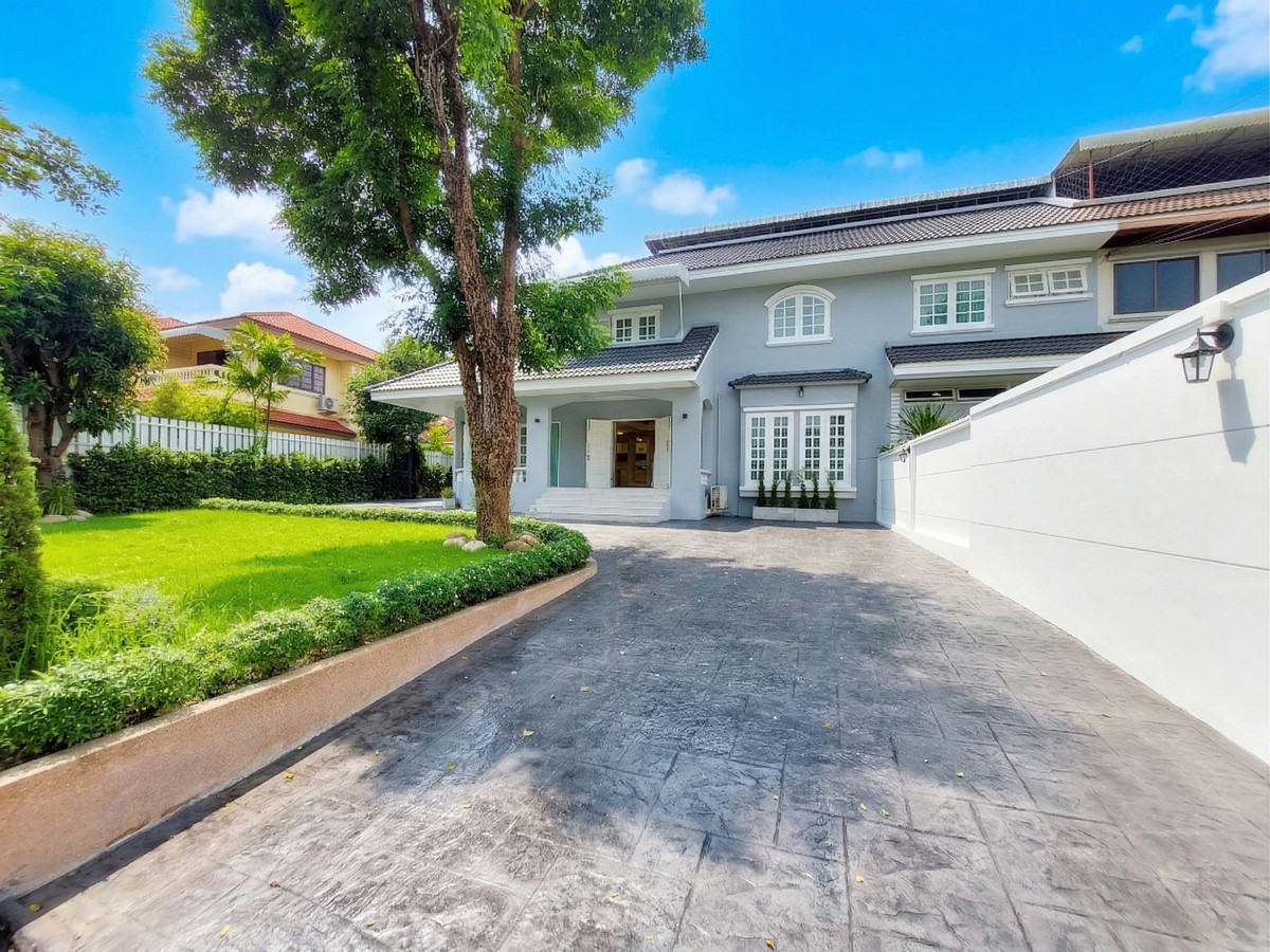 For SaleHouseSamut Prakan,Samrong : House for Sale with Tenant: Ladawan Srinagarindra, 138 Sq.Wah, Special Price!!