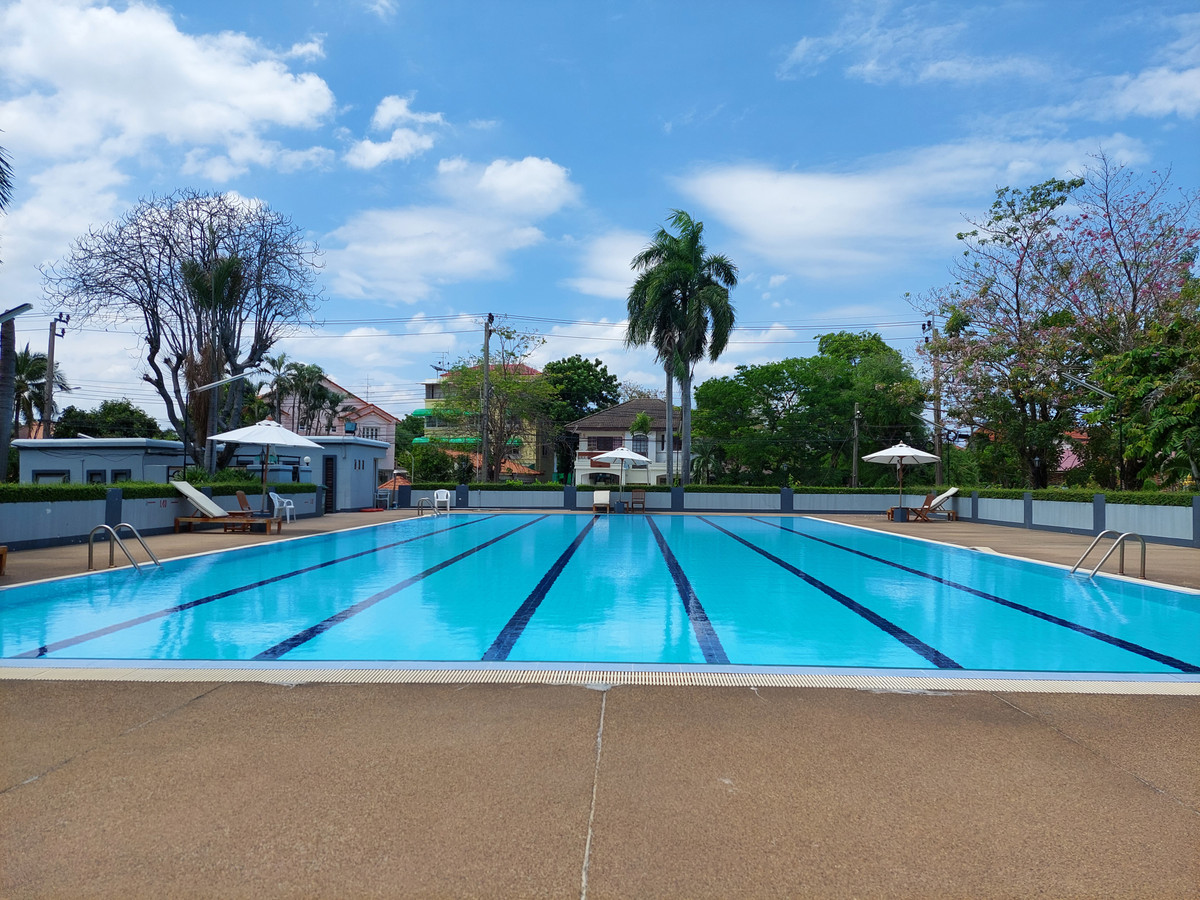 For SaleHouseSamut Prakan,Samrong : House for Sale with Tenant: Ladawan Srinagarindra, 138 Sq.Wah, Special Price!!